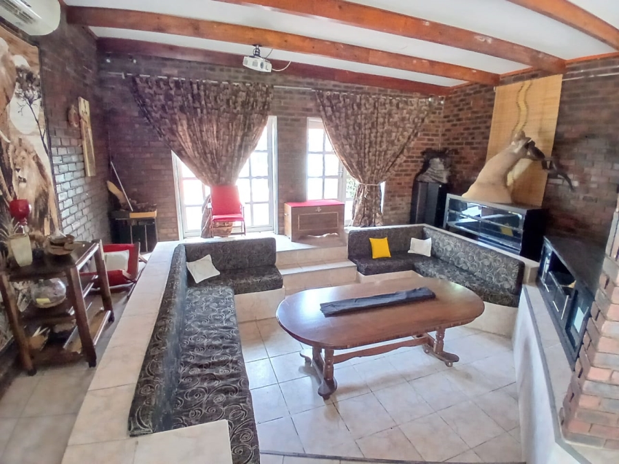 10 Bedroom Property for Sale in Kuruman Northern Cape